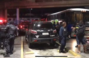 Os policiais civis que participaram da operação que resultou na prisão de homem com 100 tijolos de droga em Campinas