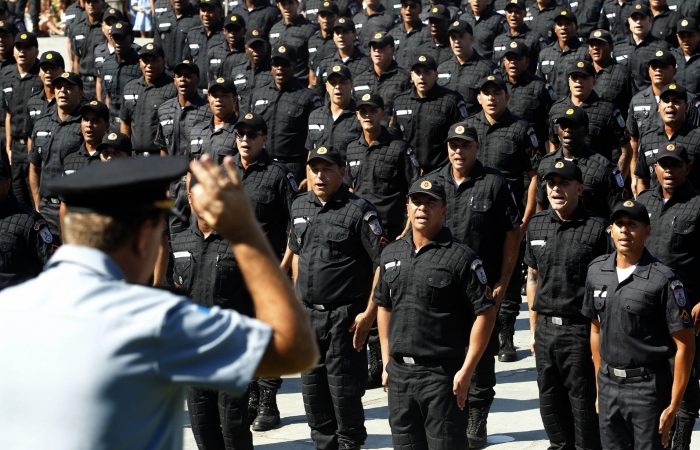 A Rioprevidência estuda criar um plano para pagamento da previdência de policiais e bombeiros militares do Rio de Janeiro