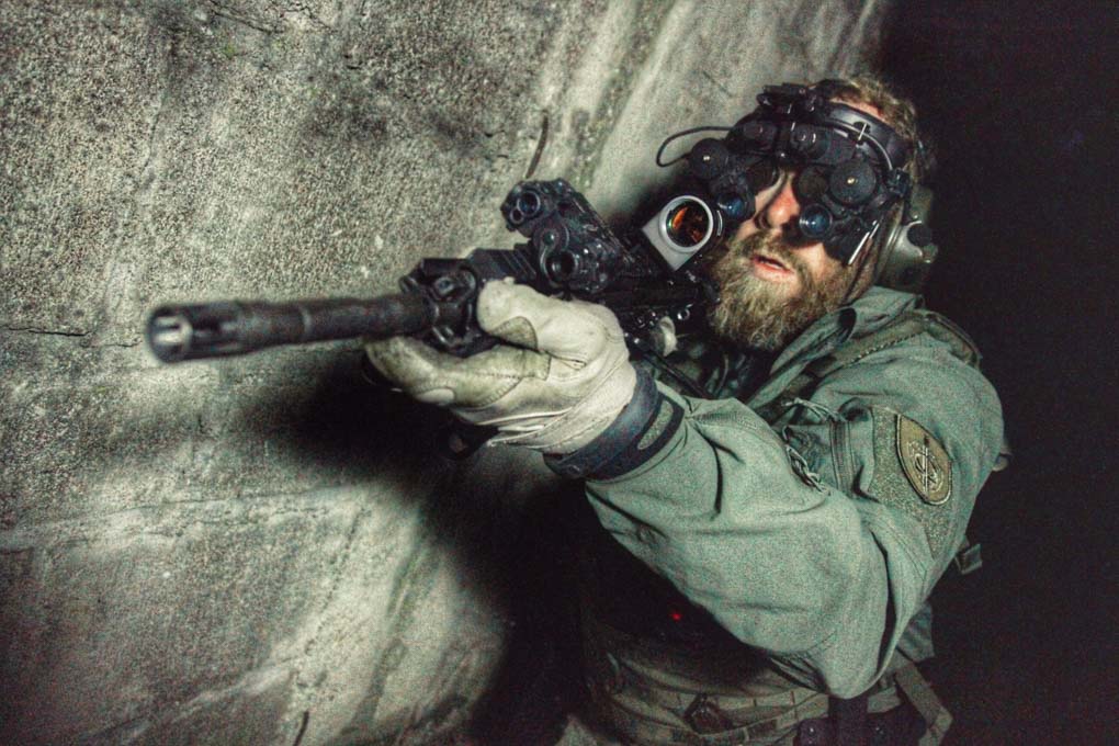WARFARE Blog: ENTREVISTA: Um nível diferente de sniper militar