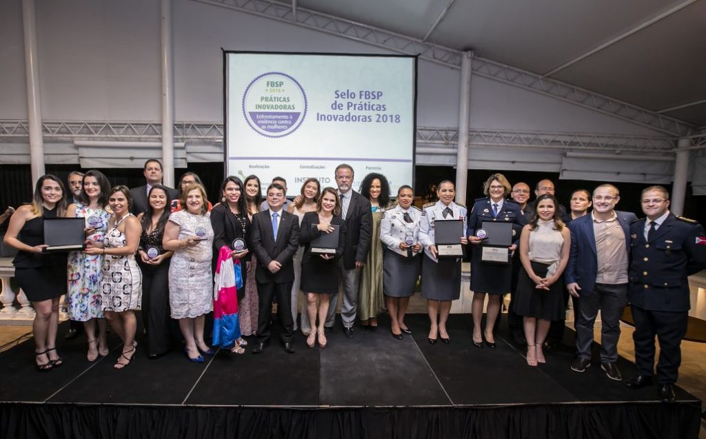 Estão abertas as inscrições para o Selo do Fórum Brasileiro de Segurança Pública, que neste ano premiar trabalhos de enfrentamento a violência contra mulher