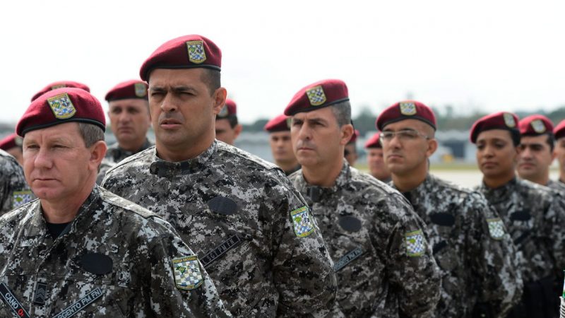 Os policiais cearences continuam nesta quinta-feira, 20, o movimento de greve no Estado. Tropas da Força Nacional foram chamadas
