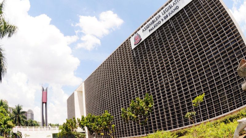 Ficou para depois do Carnaval a votação do segundo turno da reforma da previdência paulista, que vai mexer na aposentadoria da Polícia Civil