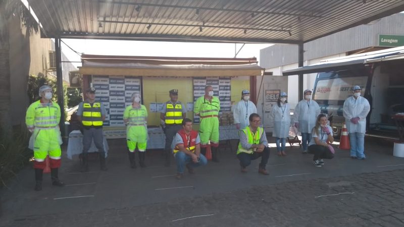 A PM Rodoviária apoiou ação integrada que orientou os motoristas de caminhão pelas estradas paulistas na última sexta-feira