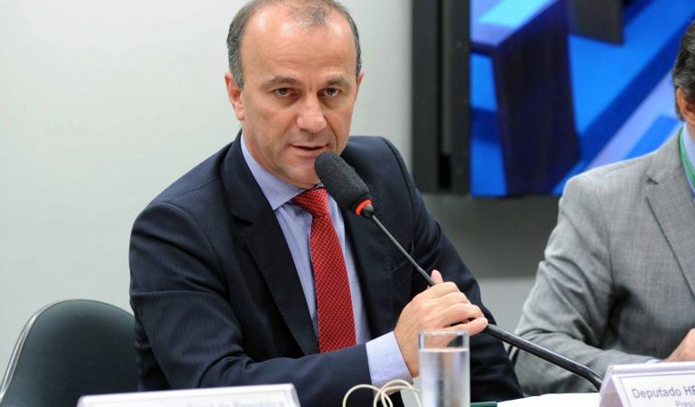 Deputado do PT fundamentou seu pedido alegando que o Estatuto dos Militares não pode ser usando para negar atendimento