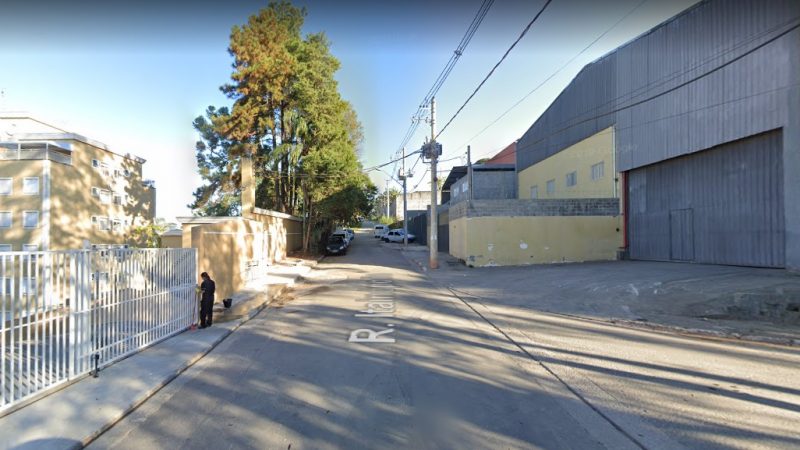 Força Tática prendeu 11 homens, recuperou 3 toneladas de carne e dois carros roubados em abordagem nesta quarta-feira