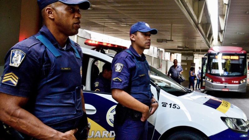 Parlamentar defende que agente municipal não seja preso junto a criminosos que muitas vezes ele ajudou a prender