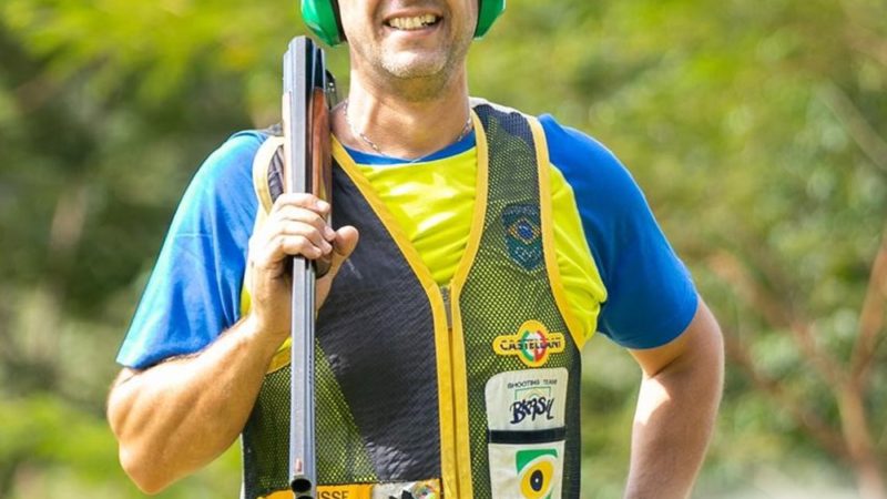 Vendruscolo, que mora em Ribeirão Preto (SP) sempre treinou e competiu na modalidade de Skeet.