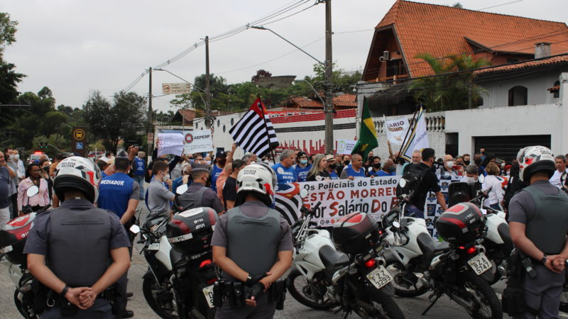 Os profissionais pedem a reposição decorrente das perdas inflacionárias