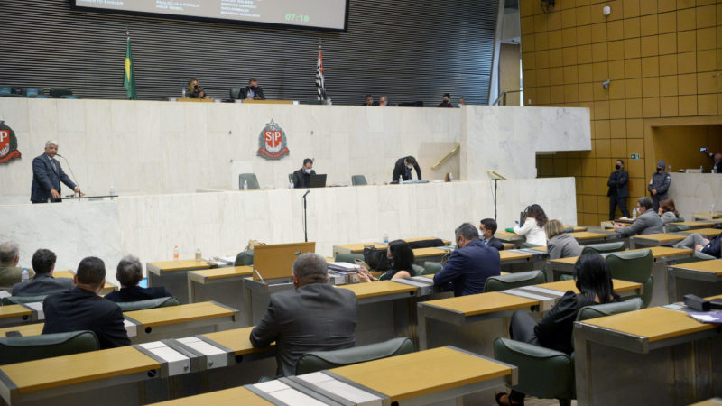 Lei complementar que altera normas relacionadas ao funcionalismo público foi publicada nesta sexta-feira