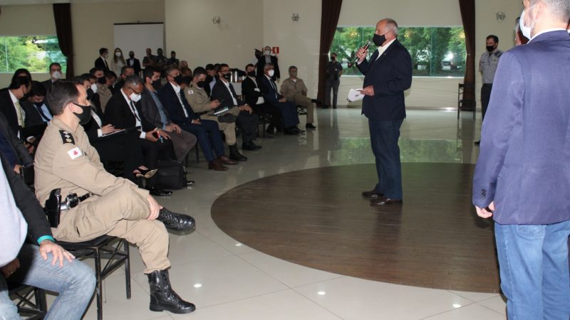 Representantes de 20 estados brasileiros e do Distrito Federal estavam presentes para debater a experiência com o uso de câmeras corporais instaladas nos uniformes (Foto: Paula Vieira)