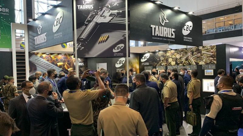 A mostra foi uma oportunidade para apresentação dos  portfólios de armas e munições.